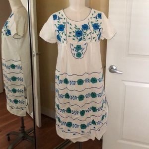 White linen dress with Embroidery